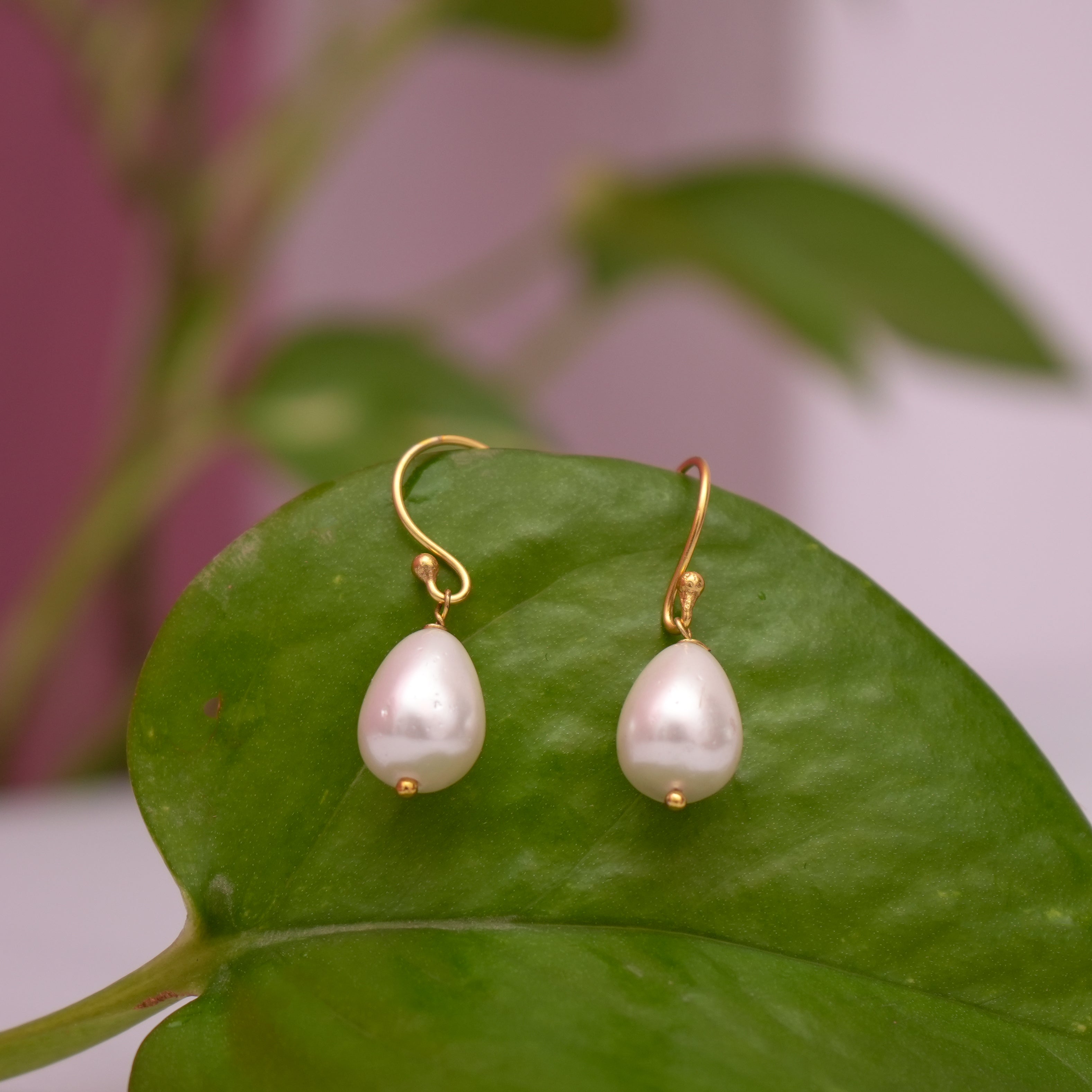 ONEarth Drop Baroque shell pearl Earrings (Gold Hook)