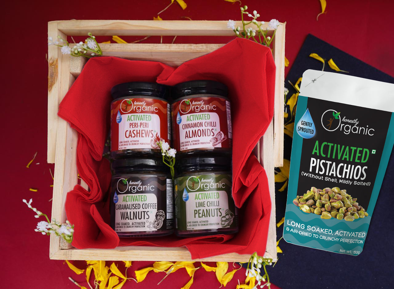 D-Alive Special Christmas Hamper (Activated Peri Peri Cashews 100g + Activated Caramelised Coffee Walnuts 75g + Activated Cinnamon Chili Almonds 100g + Activated Lime Chilli Peanuts 100g + Activated Pistachios 150g)-525g